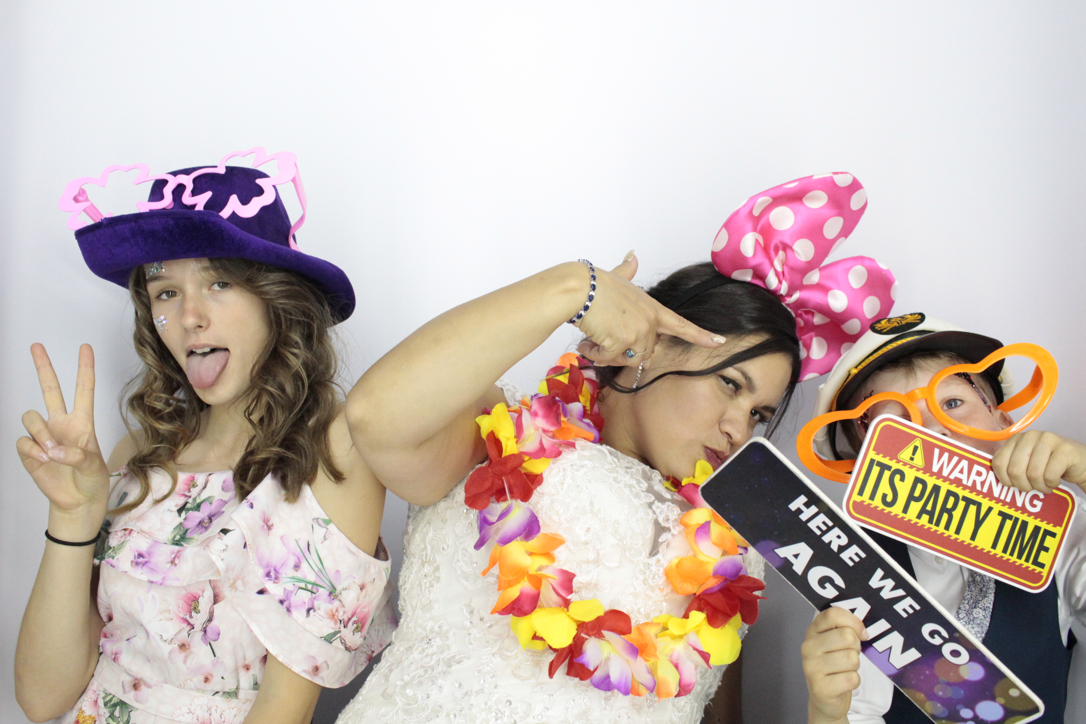 James and Natalie’s Wedding | View more photos from the event at gallery.myphotoboothexperience.co.uk/u/MyPhotoBoothExperienceLtd/James-and-Natalie’s-Wedding